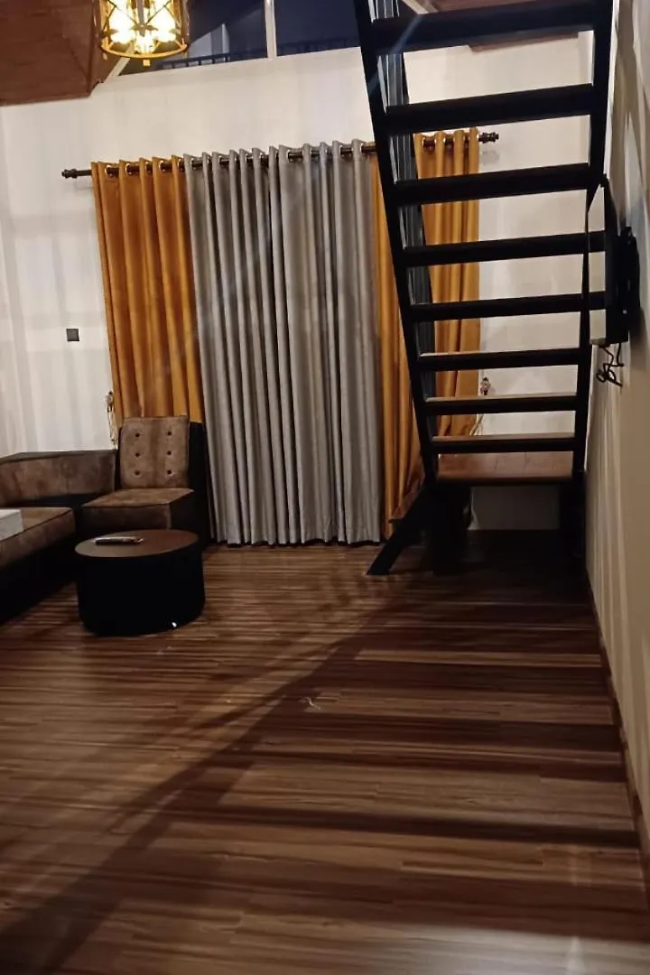 The Blues Chalet Bed & Breakfast Nuwara Eliya