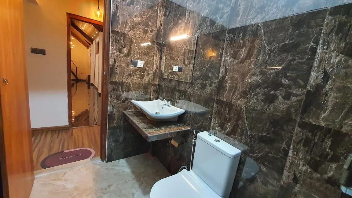The Blues Chalet Bed & Breakfast Nuwara Eliya
